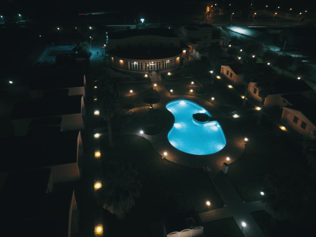 Hotel Minerva Brindisi Bagian luar foto